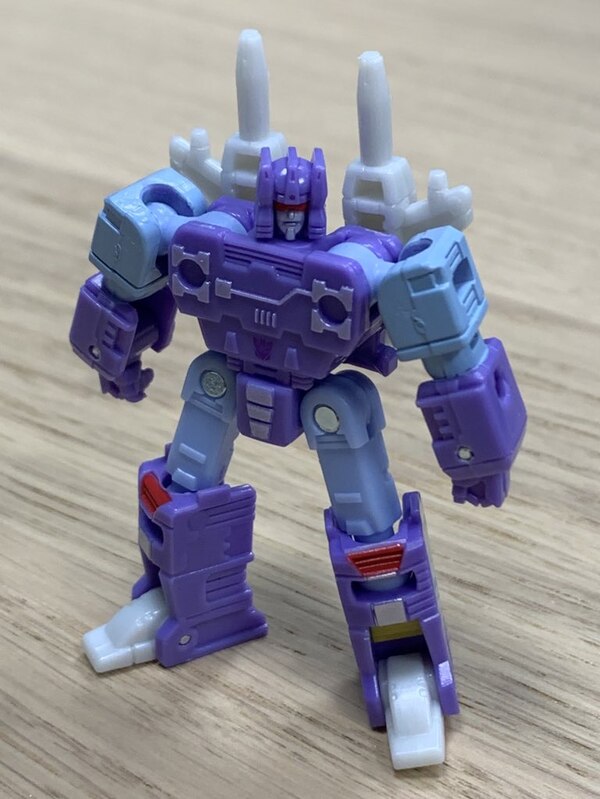 In Hand Image Of Transformers Studio Series Rumble  (1 of 5)